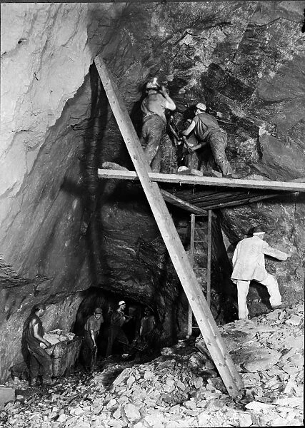 Carn Brea Mine, Illogan, Cornwall. 1900