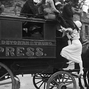 Express coach outside the Daniell Arms, Infirmary Hill, Truro, Cornwall. 22nd September 1915