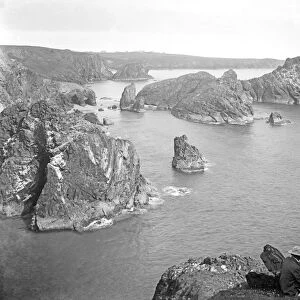 View from Par-an-Heul to Kynance Cove, Landewednack, Cornwall. 1908