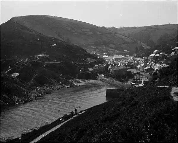 Harbour, Polperro, Cornwall. 1904