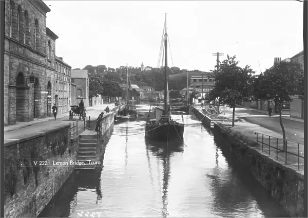 Back Quay and Lemon Quay, Truro, Cornwall. Probably early 1920s