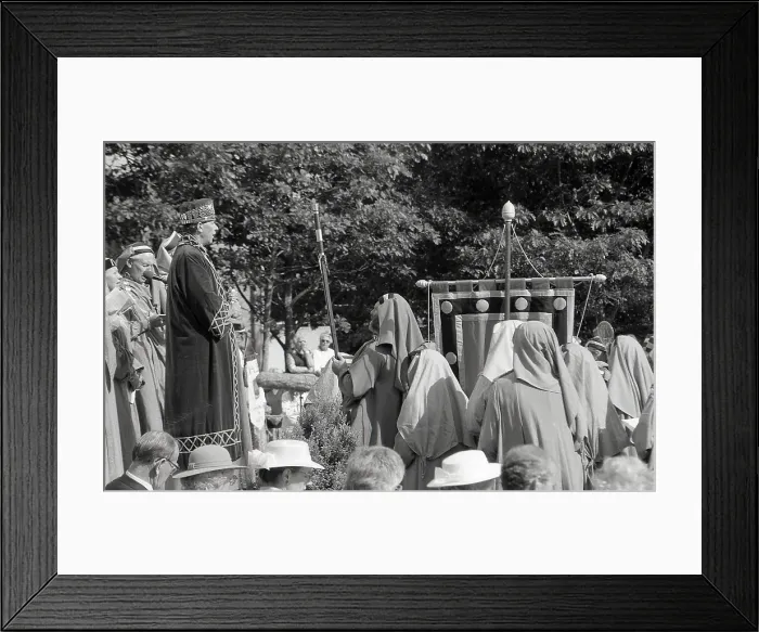 Framed Print : Gorsedh Kernow Bardic ceremony, Lostwithiel, Cornwall. September 1989