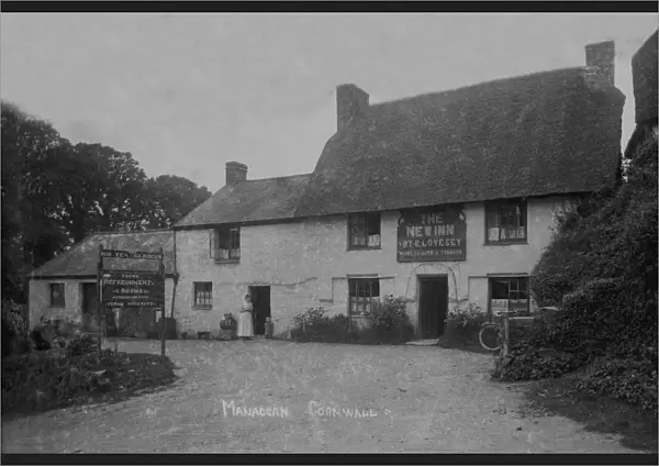The New Inn, Manaccan, Cornwall. Early 1900s