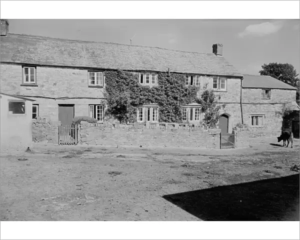 Beneathwood Farmhouse, near Plushabridge, Linkinhorne, Cornwall. 1964