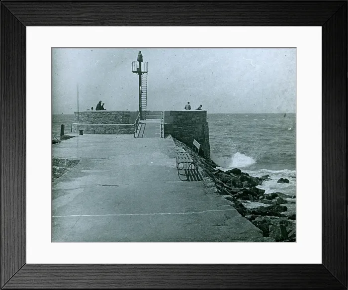 Framed Print : TRURI-LOObp-6 Framed Print : TRURI-LOObp-6
