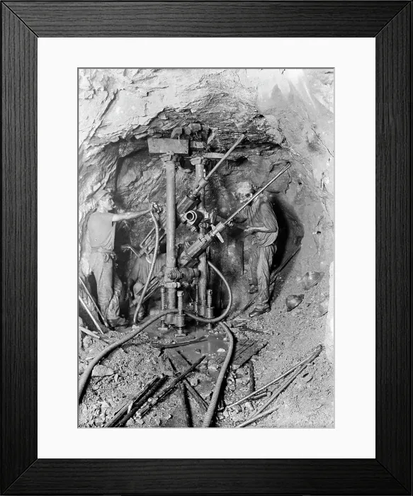 Framed Print : TRURI-MIaga-2