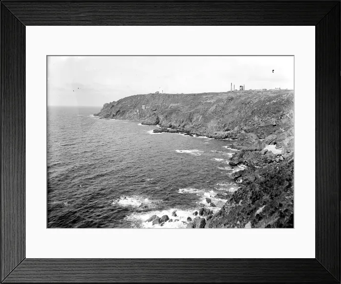 Framed Print : TRURI-MIbot-28a Framed Print : TRURI-MIbot-28a