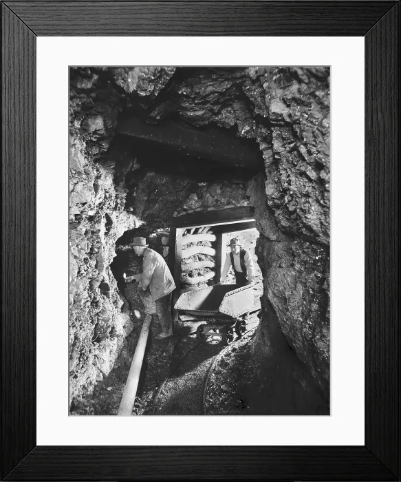 Framed Print : TRURI-MIeli-3
