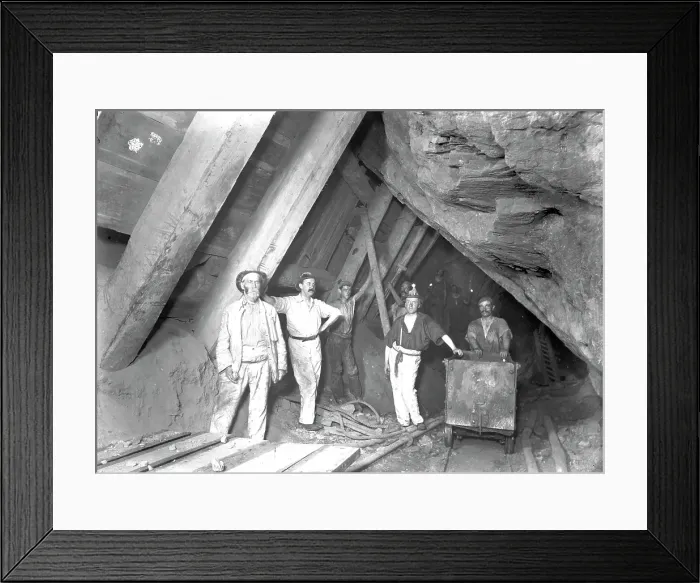 Framed Print : TRURI-MIdol-18