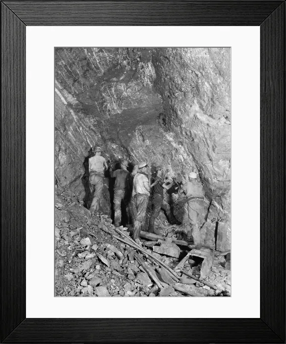 Framed Print : TRURI-MIdol-22