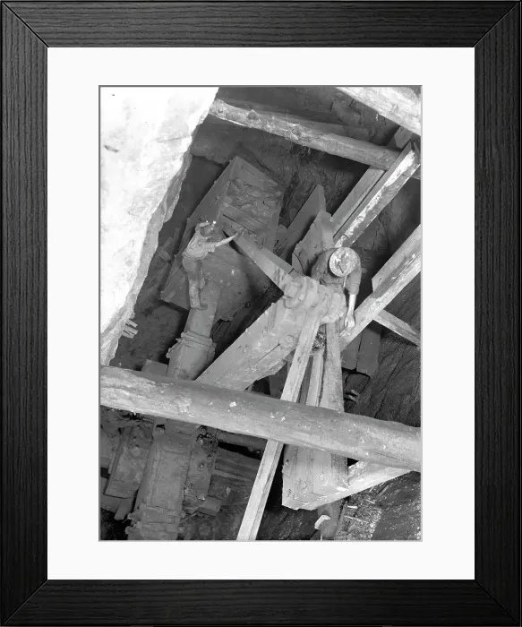 Framed Print : TRURI-MIdol-3
