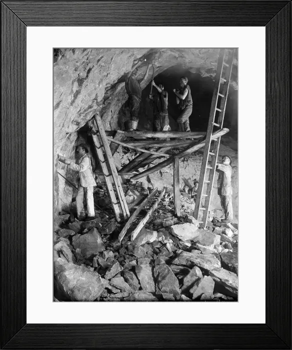 Framed Print : TRURI-MIdol-7