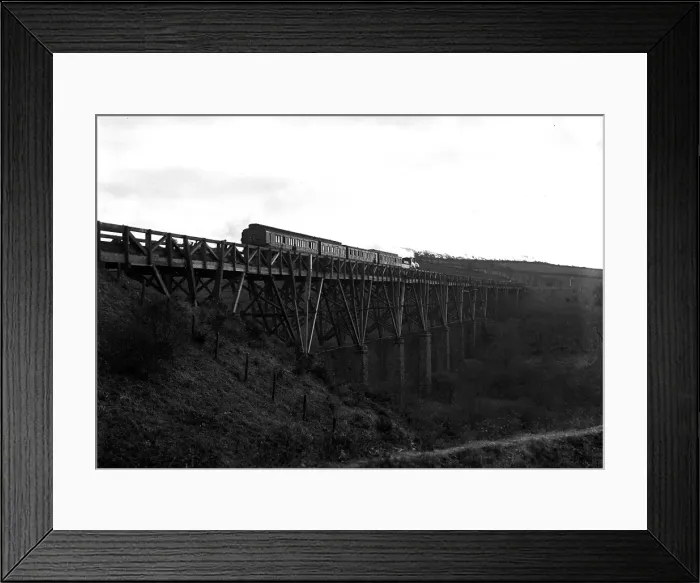 Framed Print : TRURI-RYpwt-2