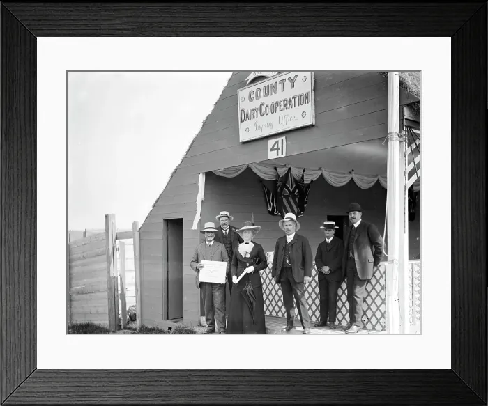 Framed Print : TRURI-1972-2-432