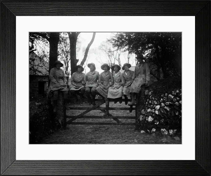 Framed Print : TRURI-1972-2-82