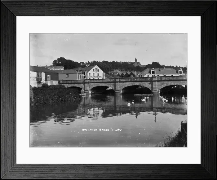 Framed Print : TRURI-TRUbbr-3