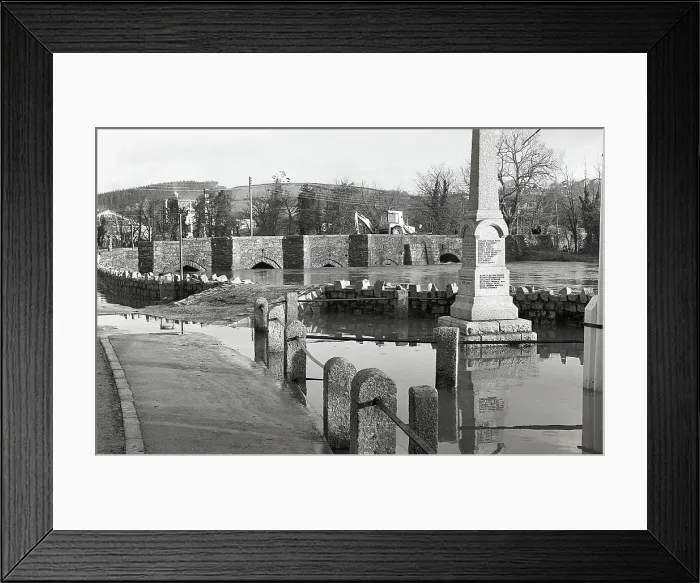 Framed Print : TRURI-2017-5-3