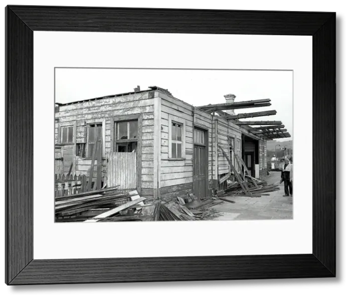 Framed Print : TRURI-2017-5-27 Framed Print : TRURI-2017-5-27