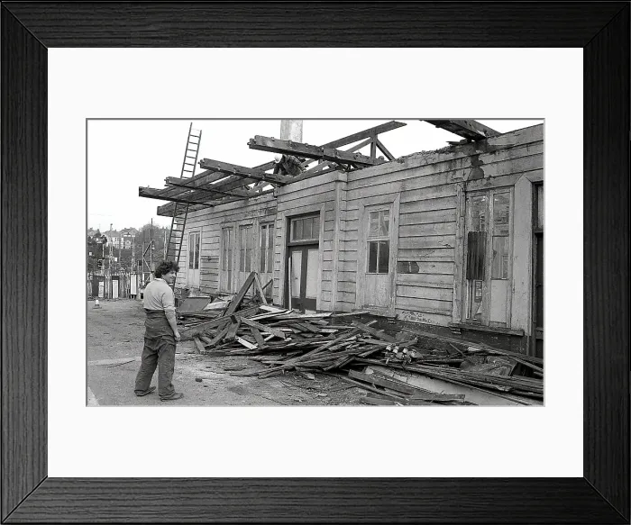 Framed Print : TRURI-2017-5-28