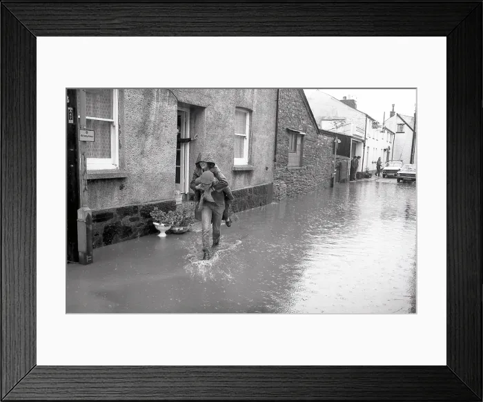 Framed Print : TRURI-2017-5-38 Framed Print : TRURI-2017-5-38