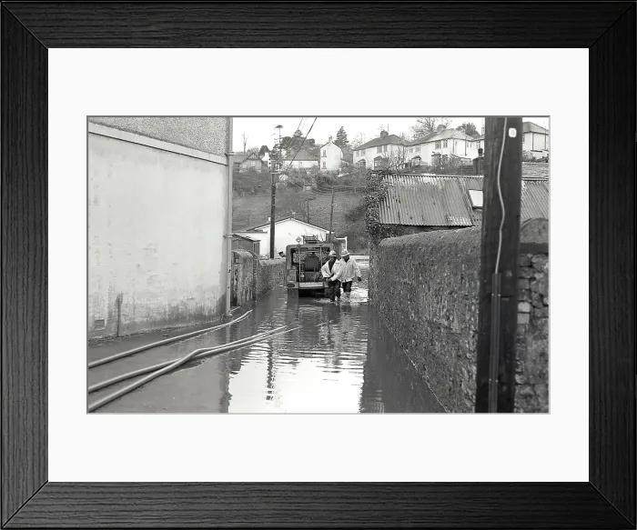 Framed Print : TRURI-2017-5-6 Framed Print : TRURI-2017-5-6