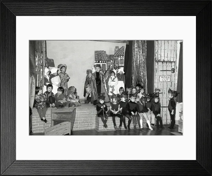 Framed Print : TRURI-2017-5-79 Framed Print : TRURI-2017-5-79