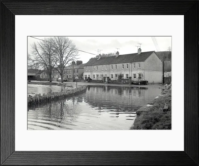Framed Print : TRURI-2017-5-8 Framed Print : TRURI-2017-5-8