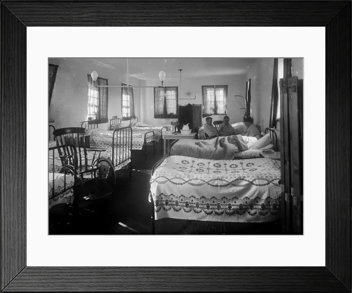 Framed Print : TRURI-TRUhrn-27 Framed Print : TRURI-TRUhrn-27