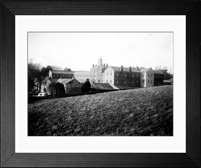 Framed Print : TRURI-TRUhrn-2 Framed Print : TRURI-TRUhrn-2