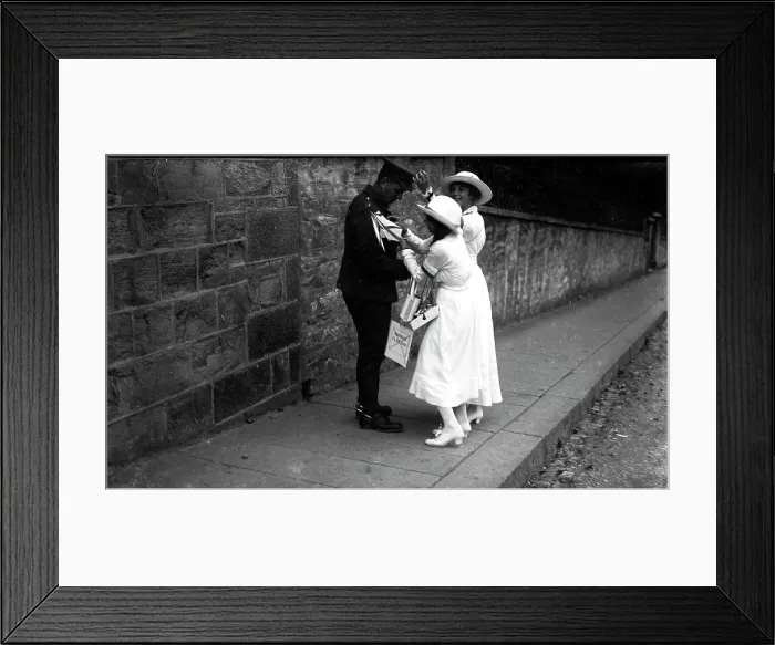 Framed Print : TRURI-TRUwef-12 Framed Print : TRURI-TRUwef-12