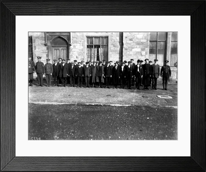 Framed Print : TRURI-TRUwwf-15
