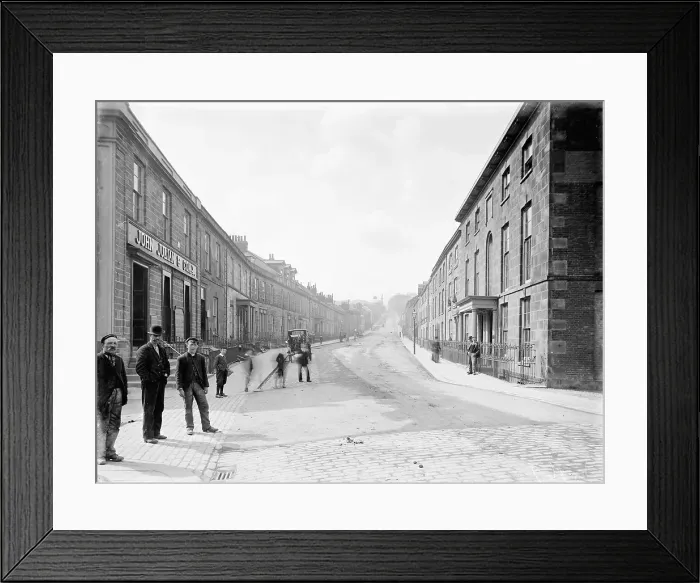 Framed Print : TRURI-TRUlvv-1 Framed Print : TRURI-TRUlvv-1