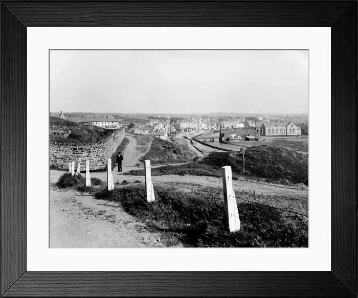 Framed Print : TRURI-BUEtn-1 Framed Print : TRURI-BUEtn-1