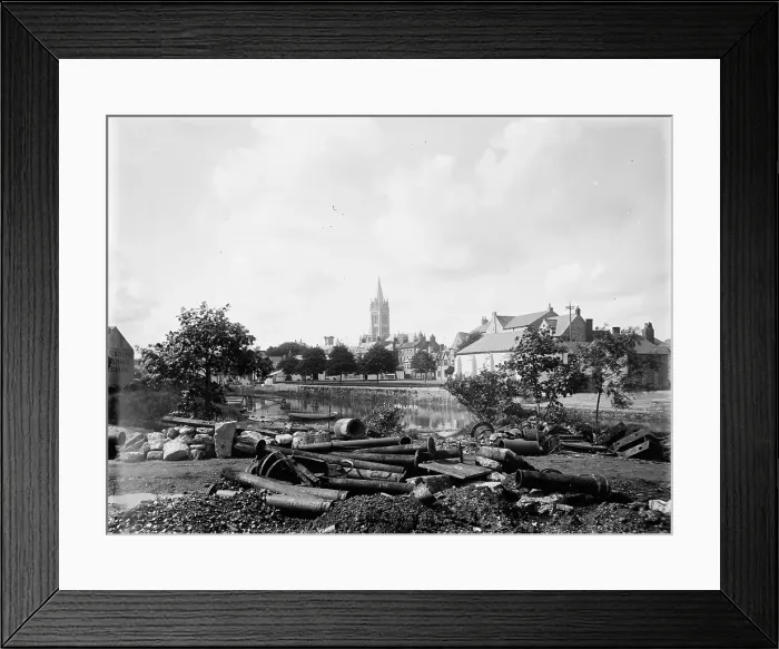 Framed Print : TRURI-TRUqbf-1
