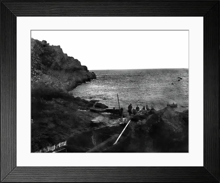 Framed Print : TRURI-BURpb-1 Framed Print : TRURI-BURpb-1