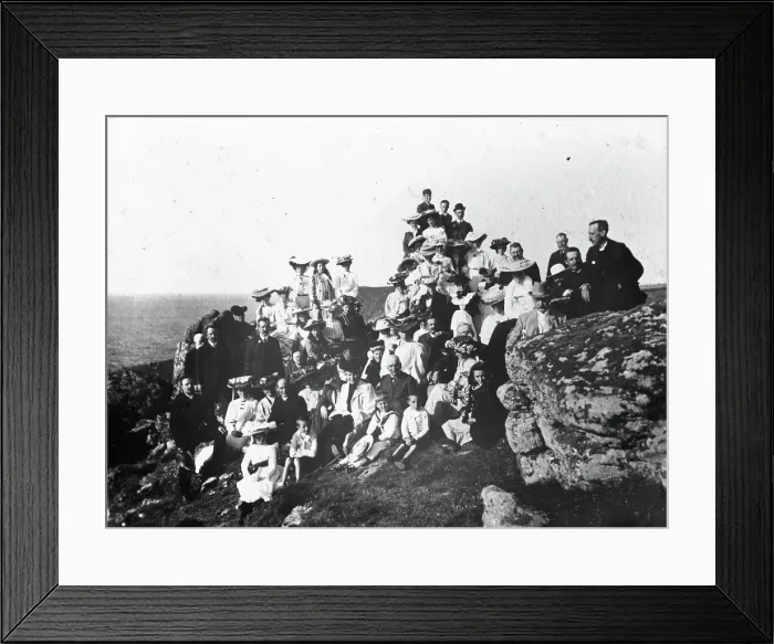 Framed Print : TRURI-BURvr-4 Framed Print : TRURI-BURvr-4