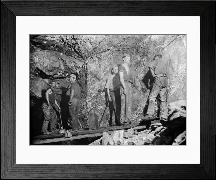 Framed Print : TRURI-VMmun-4