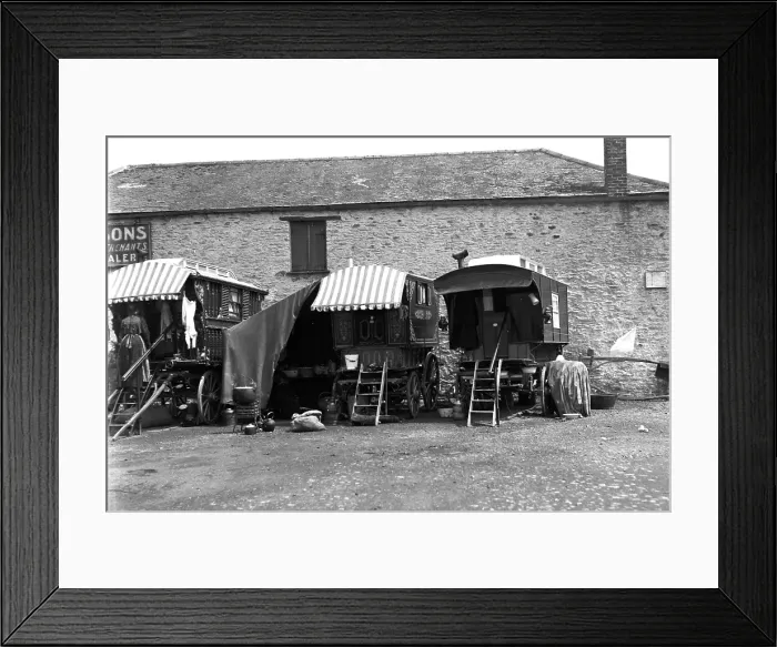 Framed Print : TRURI-TTcvn-1