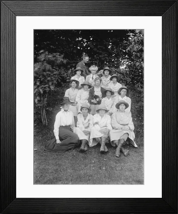Framed Print : TRURI-1972-2-15 Framed Print : TRURI-1972-2-15
