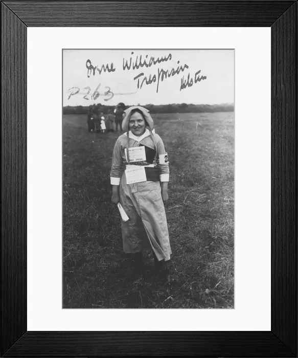 Framed Print : TRURI-1972-2-164 Framed Print : TRURI-1972-2-164