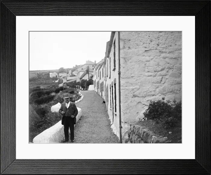 Framed Print : TRURI-COVgv-37