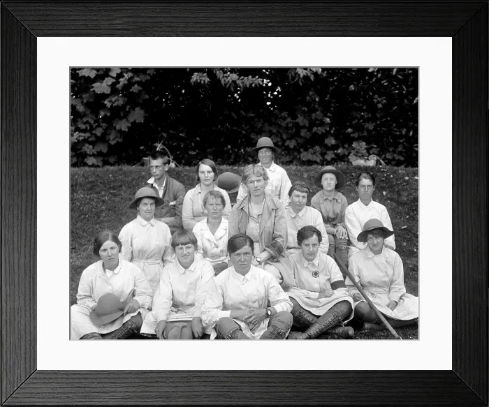 Framed Print : TRURI-1972-2-33