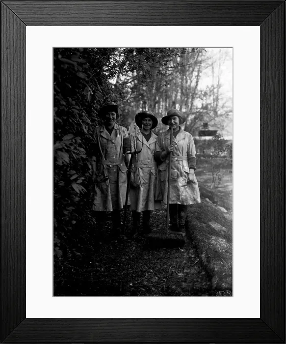 Framed Print : TRURI-1972-2-21