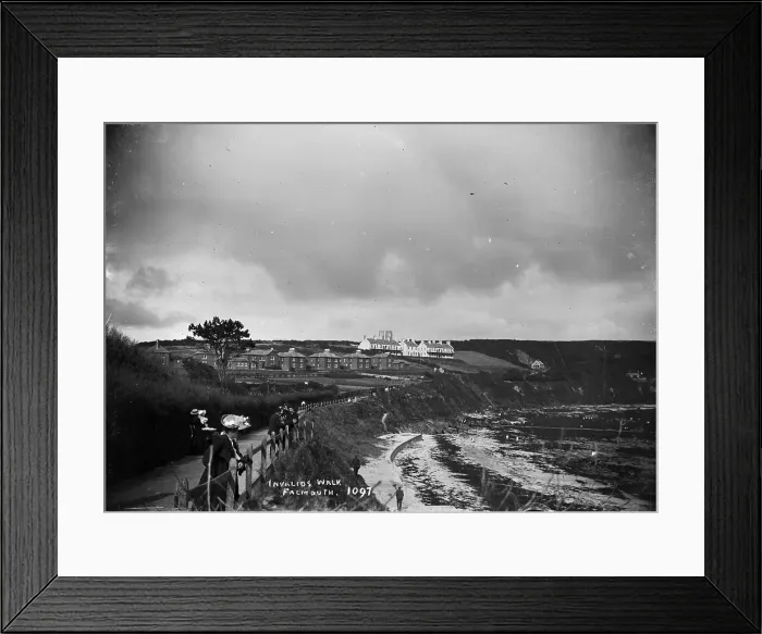 Framed Print : TRURI-FALbe-28 Framed Print : TRURI-FALbe-28