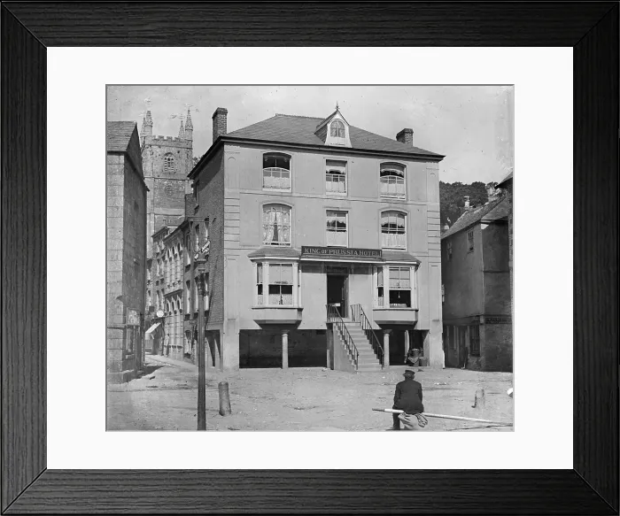 Framed Print : TRURI-FOWih-6 Framed Print : TRURI-FOWih-6