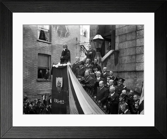 Framed Print : TRURI-FOWpo-2 Framed Print : TRURI-FOWpo-2