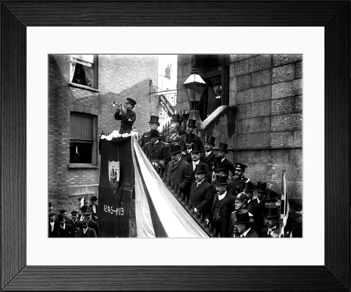 Framed Print : TRURI-FOWpo-3 Framed Print : TRURI-FOWpo-3