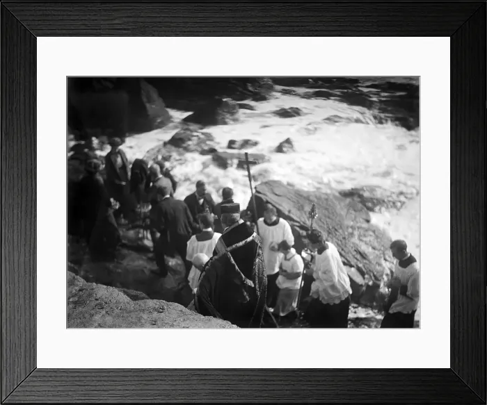 Framed Print : TRURI-GUNgv-4