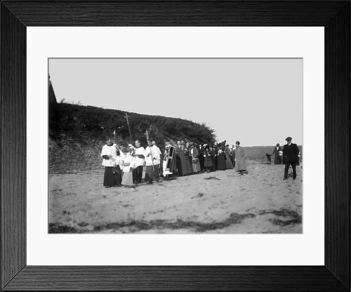 Framed Print : TRURI-GUNgv-8 Framed Print : TRURI-GUNgv-8