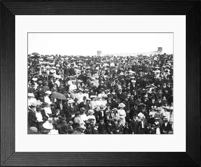 Framed Print : TRURI-GWEgp-7 Framed Print : TRURI-GWEgp-7